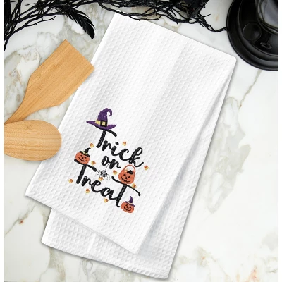 C&F Home Halloween "Trick Or Treat" 100% Cotton Waffle Weave Handtowel 3 C&F Home Halloween "Trick Or Treat" 100% Cotton Waffle Weave Handtowel