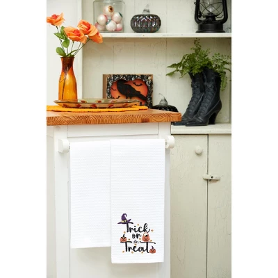 C&F Home Halloween "Trick Or Treat" 100% Cotton Waffle Weave Handtowel 4 C&F Home Halloween "Trick Or Treat" 100% Cotton Waffle Weave Handtowel - Image 2